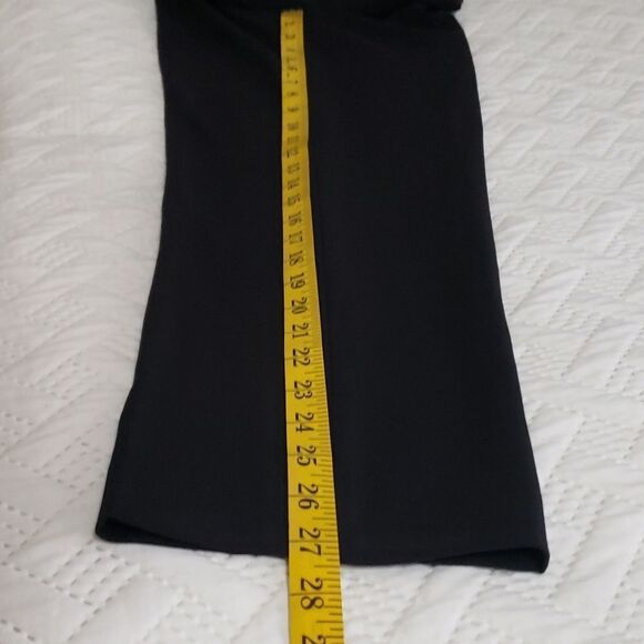 Tahari. NWOT. Black Straight Leg Dress Pants. Size M - Picture 11 of 12